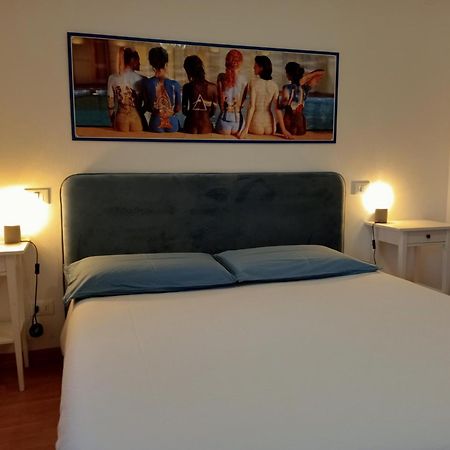 Bed And Breakfast Anna Isera Bagian luar foto