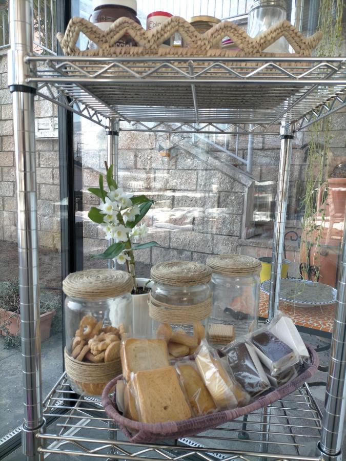 Bed And Breakfast Anna Isera Bagian luar foto