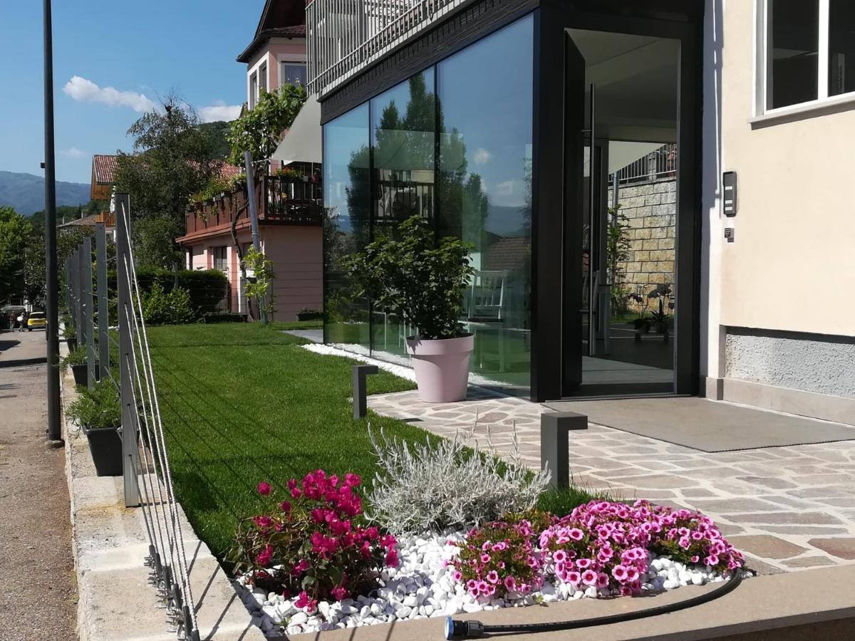 Bed And Breakfast Anna Isera Bagian luar foto