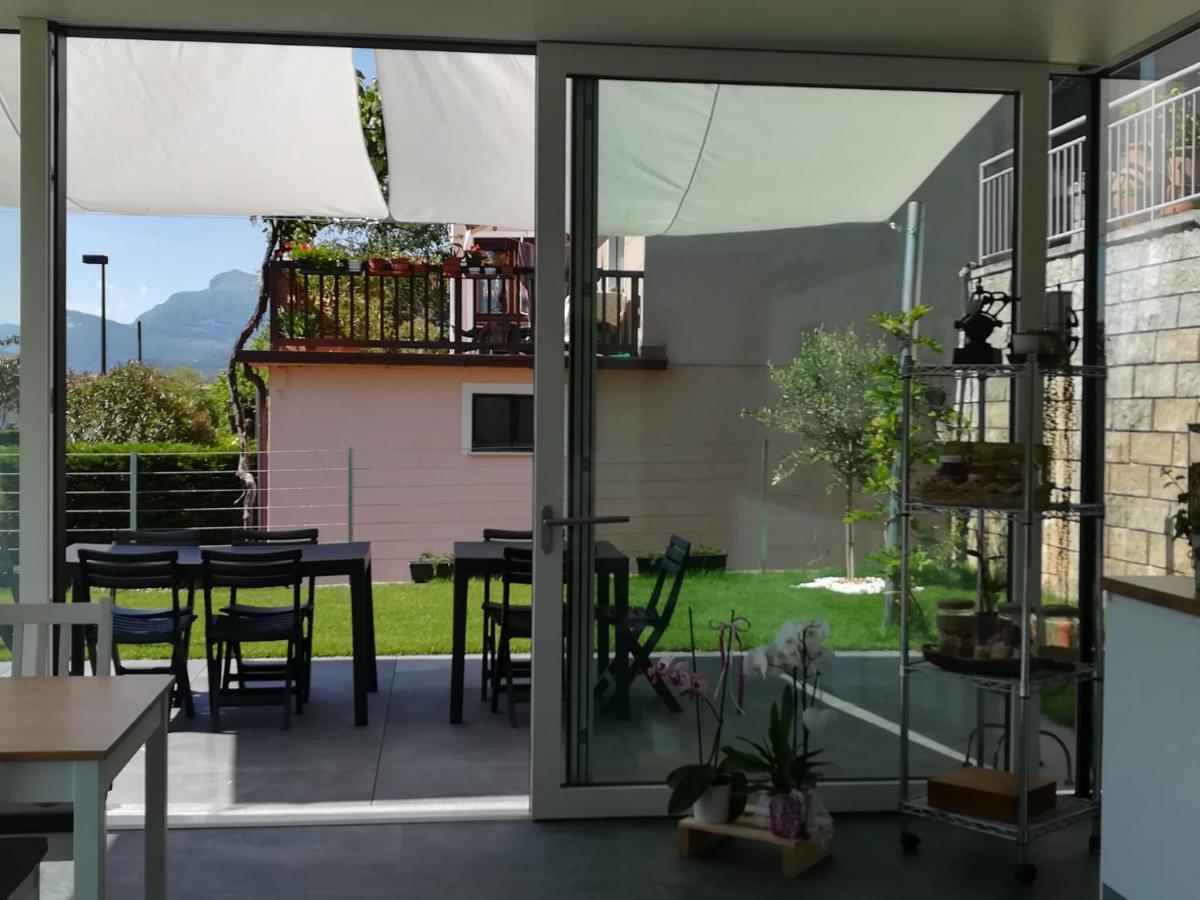 Bed And Breakfast Anna Isera Bagian luar foto