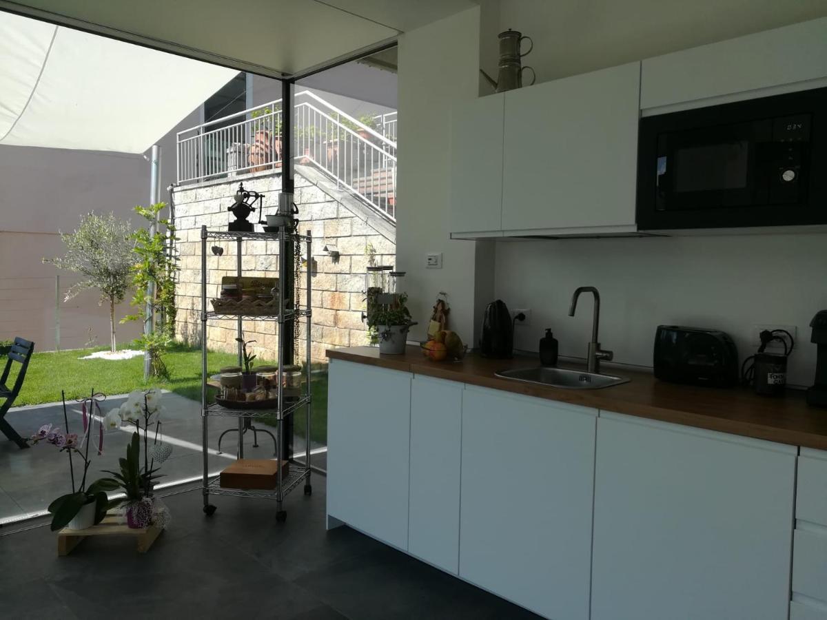Bed And Breakfast Anna Isera Bagian luar foto